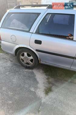 Универсал Opel Vectra 1998 в 