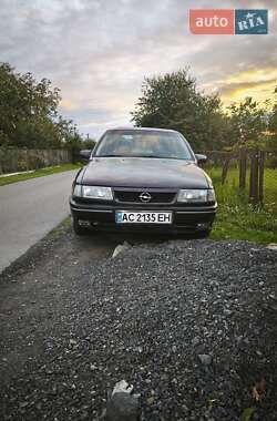 Седан Opel Vectra 1991 в Луцке