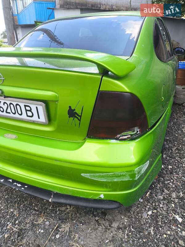 Седан Opel Vectra 1998 в Киеве