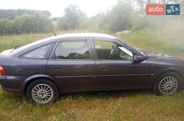 Лифтбек Opel Vectra 1997 в 