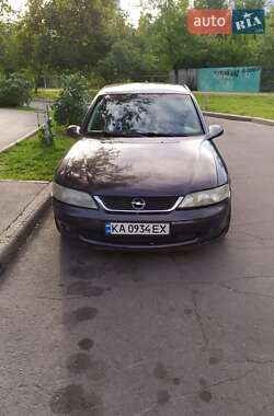 Лифтбек Opel Vectra 1999 в Киеве