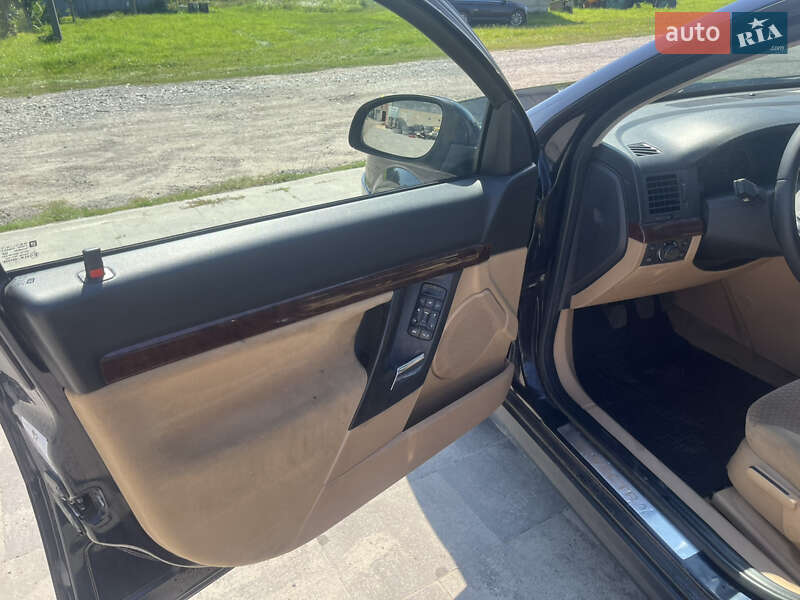 Седан Opel Vectra 2003 в Городку