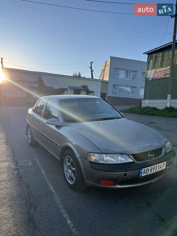 Седан Opel Vectra 1997 в Жмеринке