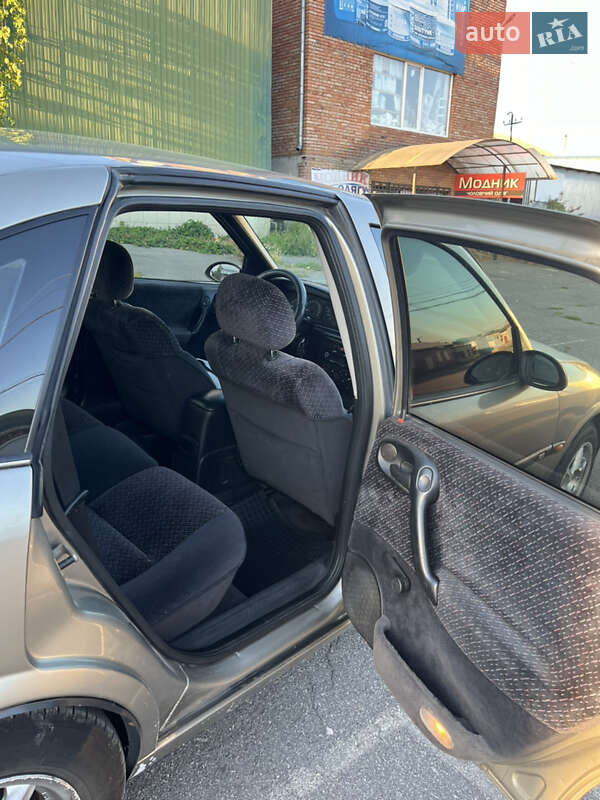 Седан Opel Vectra 1997 в Жмеринке