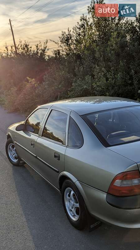 Седан Opel Vectra 1997 в Коломые