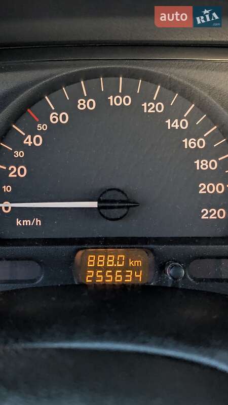 Седан Opel Vectra 1997 в Коломые