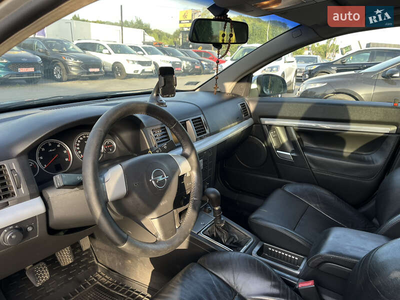 Универсал Opel Vectra 2005 в Львове