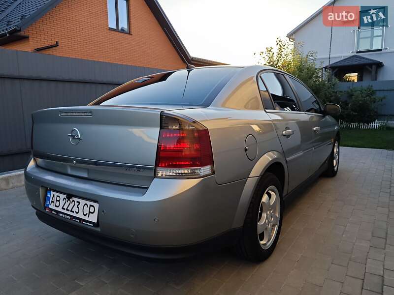 Седан Opel Vectra 2002 в Виннице