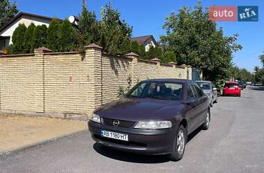 Седан Opel Vectra 1996 в Виннице