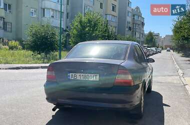 Седан Opel Vectra 1996 в 