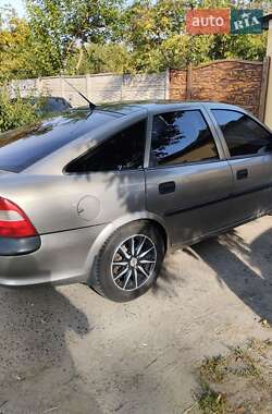 Лифтбек Opel Vectra 1996 в 