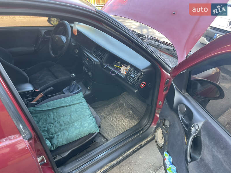 Седан Opel Vectra 1996 в Рівному фото 6 Седан Opel Vectra 1996 в Рівному