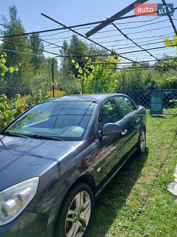 Седан Opel Vectra 2007 в Львове