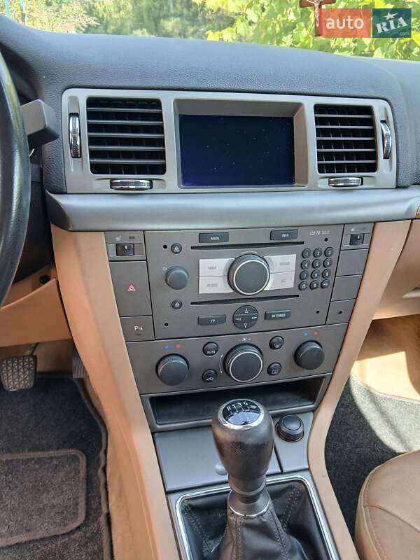 Седан Opel Vectra 2007 в Львове