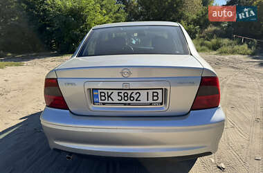 Седан Opel Vectra 2001 в Києві