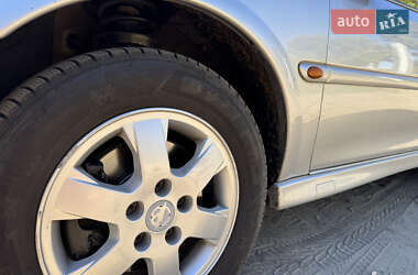 Седан Opel Vectra 2001 в 