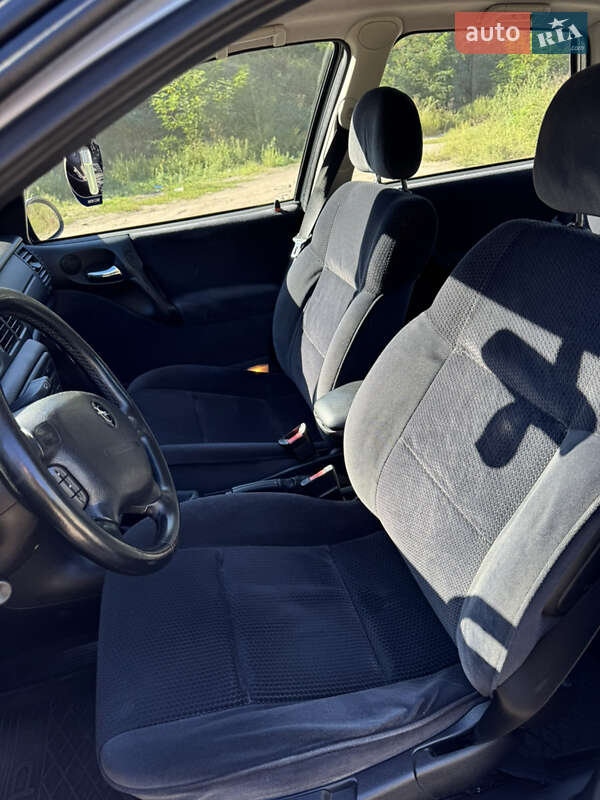 Седан Opel Vectra 2001 в Киеве фото 15 Седан Opel Vectra 2001 в Киеве