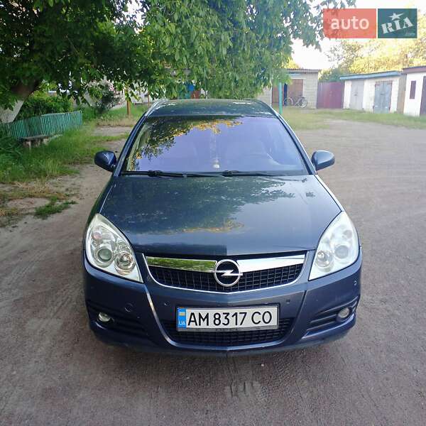 Универсал Opel Vectra 2008 в Коростене