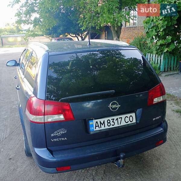 Универсал Opel Vectra 2008 в Коростене