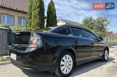 Седан Opel Vectra 2005 в 