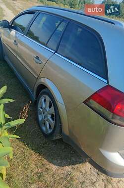 Универсал Opel Vectra 2004 в 