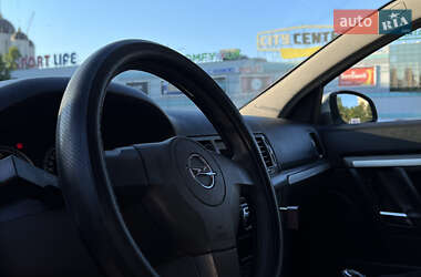 Седан Opel Vectra 2006 в 