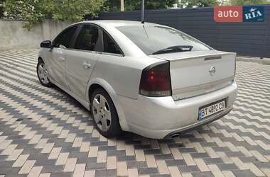 Лифтбек Opel Vectra 2003 в 