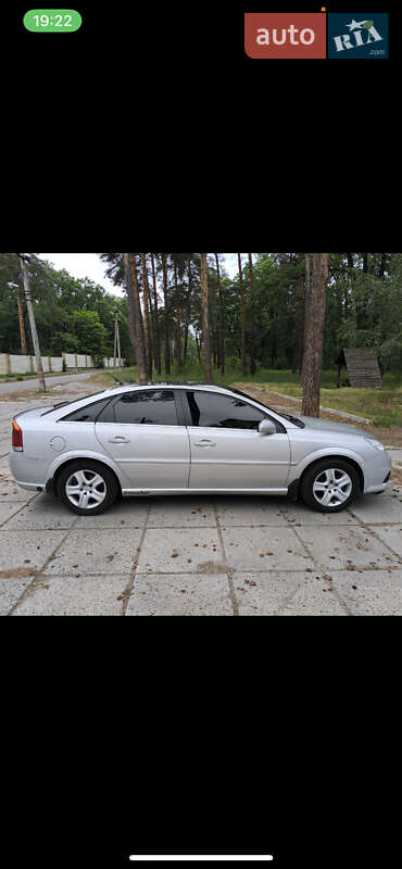 Лифтбек Opel Vectra 2006 в Полтаве