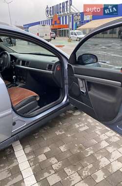 Универсал Opel Vectra 2003 в 