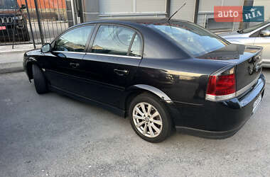 Седан Opel Vectra 2005 в Киеве
