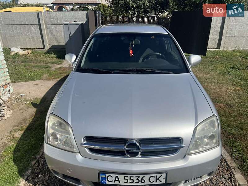 Седан Opel Vectra 2004 в Шрамковке