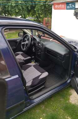 Седан Opel Vectra 1994 в 
