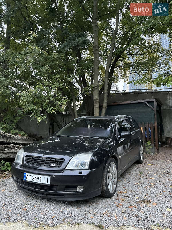 Универсал Opel Vectra 2004 в 