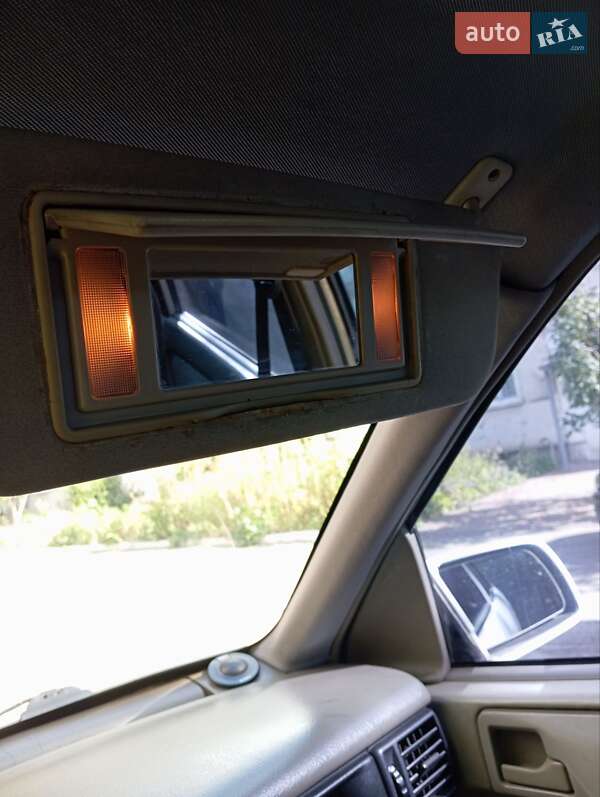 Седан Opel Vectra 1989 в Глевахе