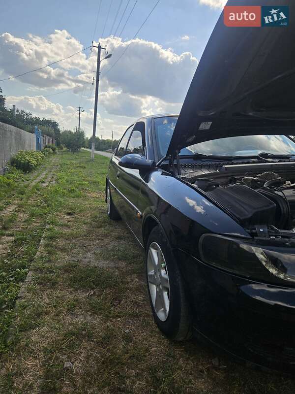 Седан Opel Vectra 1997 в Кегичевке
