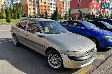 Седан Opel Vectra 1999 в Рівному