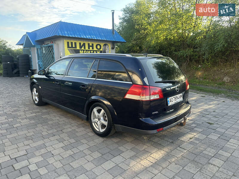 Универсал Opel Vectra 2005 в Мукачево