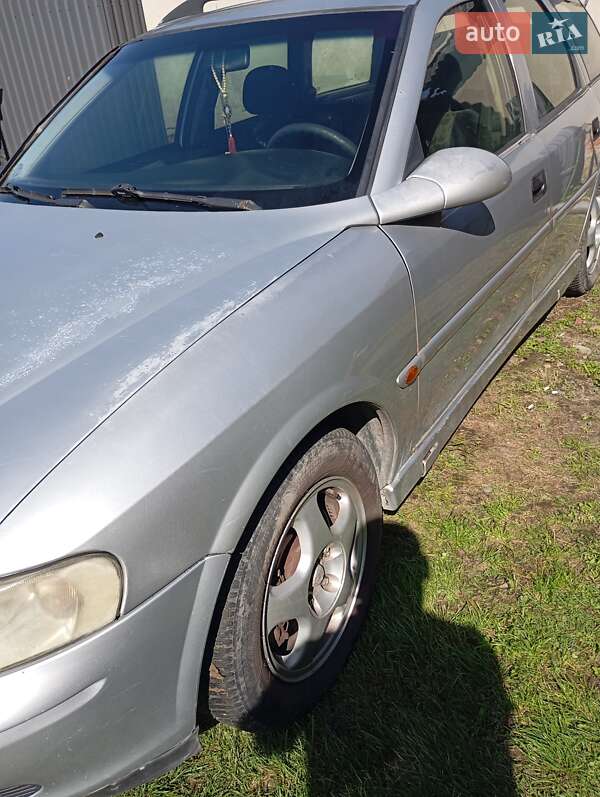 Універсал Opel Vectra 1999 в Ужгороді