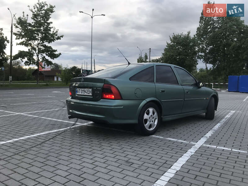Лифтбек Opel Vectra 1999 в Коломые