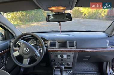 Седан Opel Vectra 2005 в 