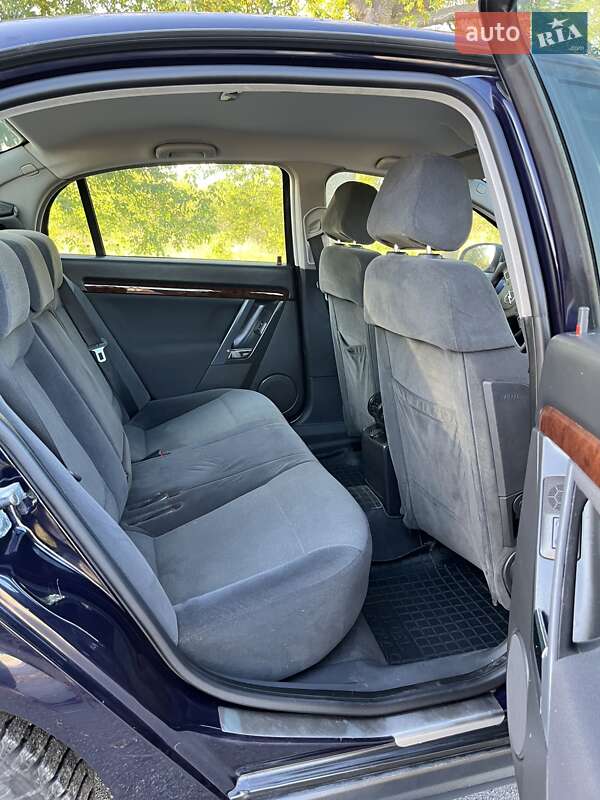 Седан Opel Vectra 2005 в Чутове