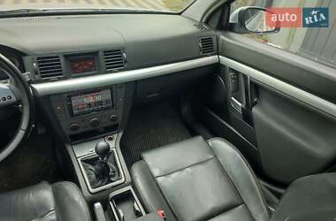 Лифтбек Opel Vectra 2003 в 