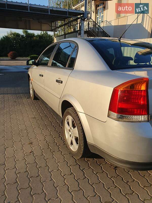 Седан Opel Vectra 2002 в Мукачево