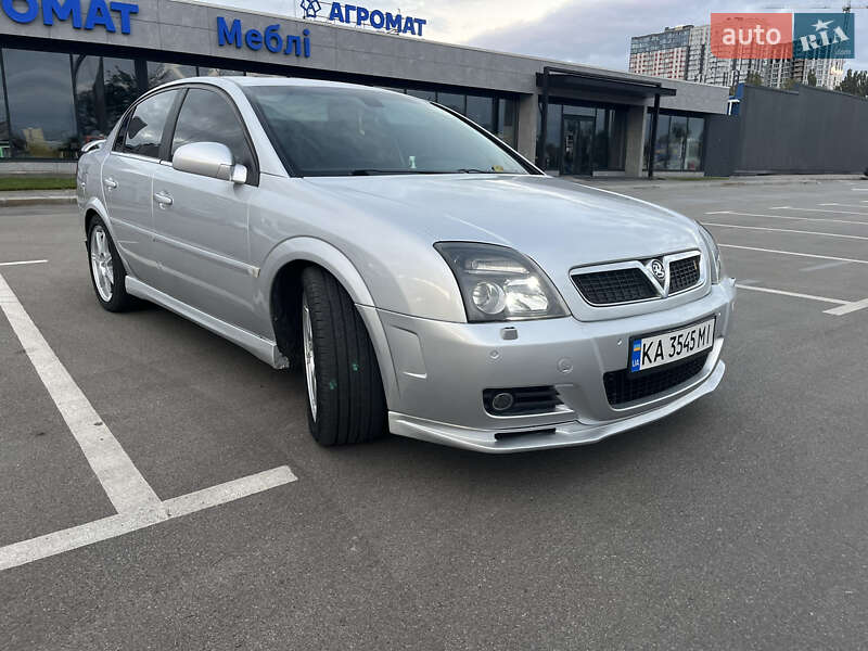 Седан Opel Vectra 2004 в Києві