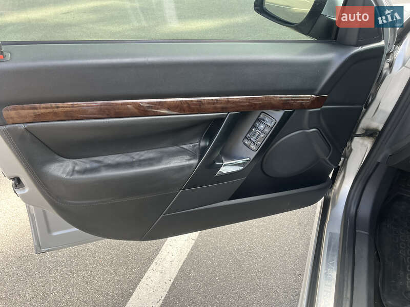 Седан Opel Vectra 2004 в Києві