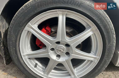 Седан Opel Vectra 2004 в 