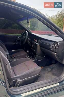 Лифтбек Opel Vectra 1999 в 