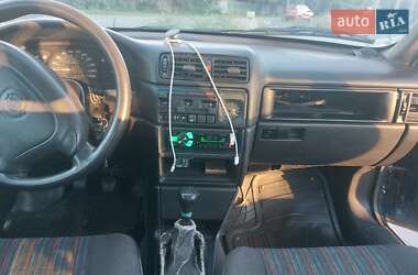 Седан Opel Vectra 1993 в 