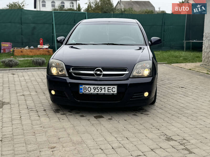 Ліфтбек Opel Vectra 2003 в Тернополі