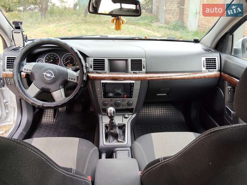 Универсал Opel Vectra 2004 в Полтаве фото 4 Универсал Opel Vectra 2004 в Полтаве